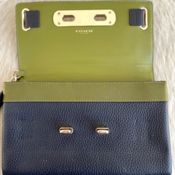 Coach Wallet - Picture 3 of 4